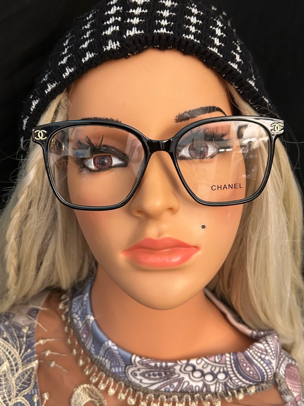 Authentic CHANEL Clear Lens Device Protection - Picture 3 of 13